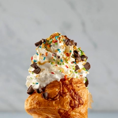 soft serve in Crossiant